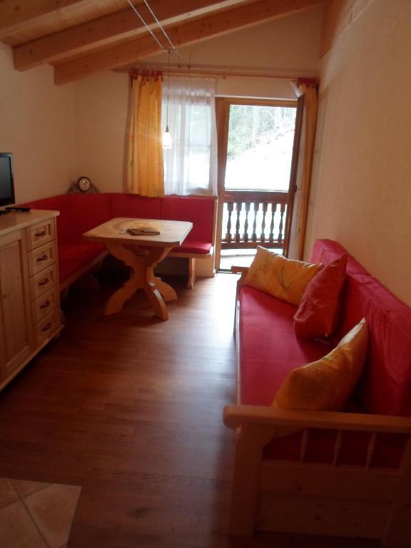 Ferienwohnung Steiner Wald im Pinzgau Pokoj fotografie